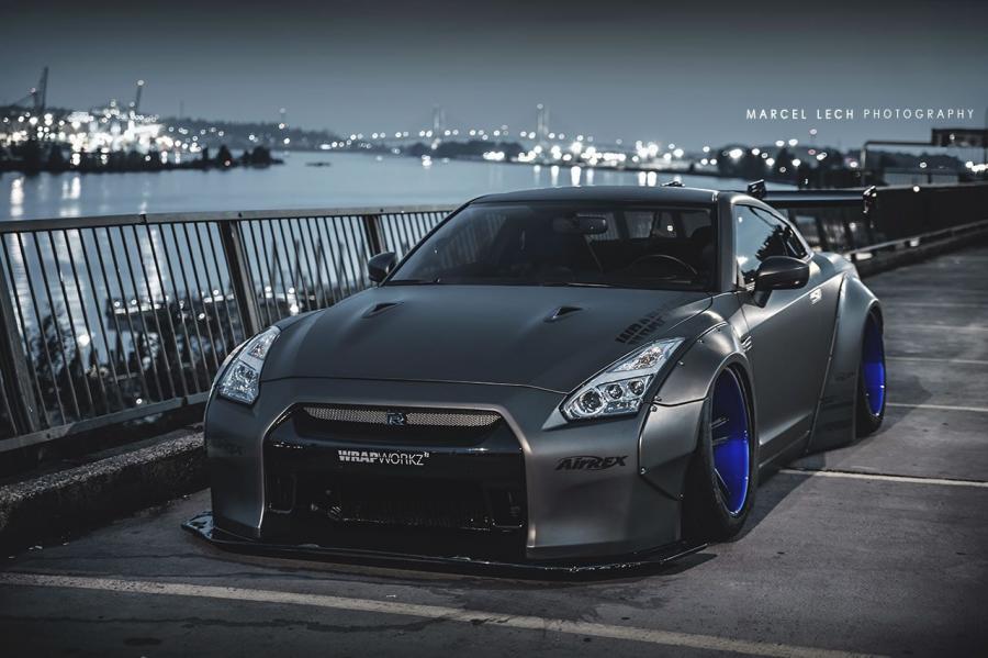  Nissan GT-R by Liberty Walk 2013 года  (фото 6 из 41)